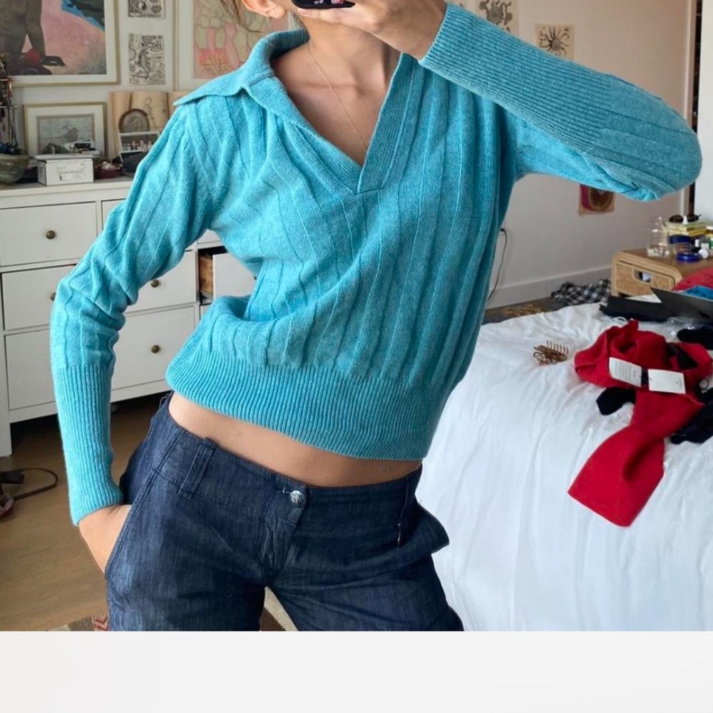 Gimaguas Blue Sweater